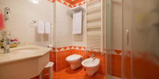 <b>Bagno</b> 