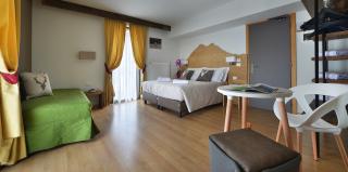<b>Camera Superior con parquet (su richiesta)</b> 
